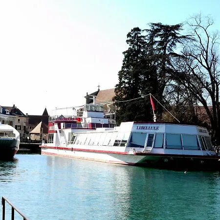 Le Lyrique Apartman *